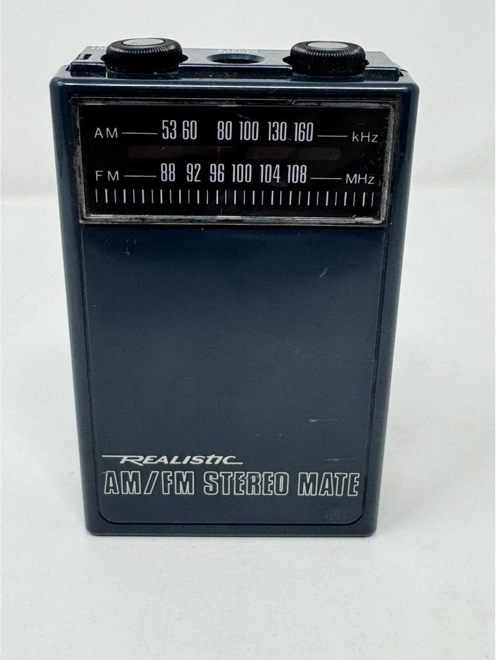 Vintage Retro Realistic AM FM Stereo Mate Portable Stereo Model 12-112 Untested